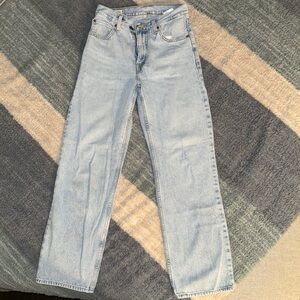 Light wash straight leg Levi’s